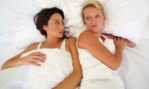 Sexualité Lesbienne non-synchro